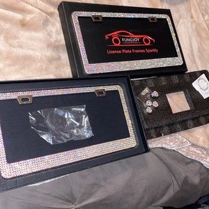 Diamond license plate cover